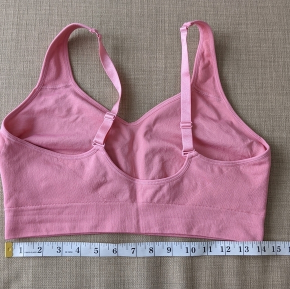 Puma blush pink seemless performance sport bra size XL B073 - Picture 4 of 7